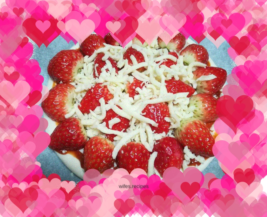 Strawberry Pizza