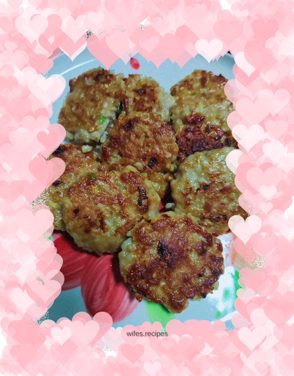 Pan-fried lotus root cake