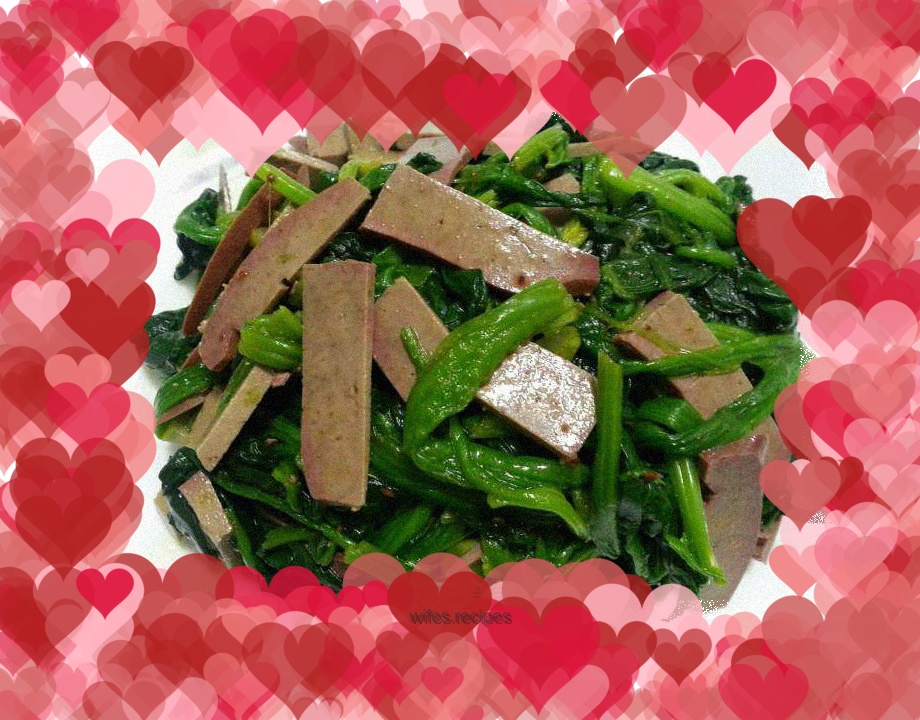 Spinach mixed with pork liver