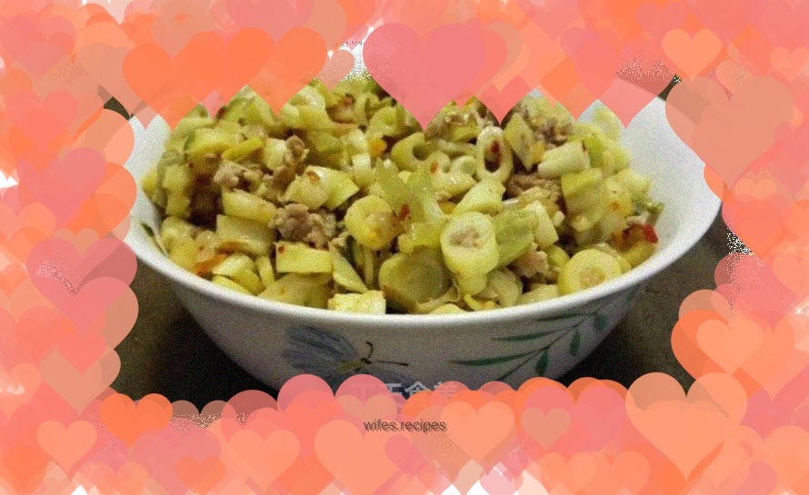 Stir-fried bamboo shoots with kimchi