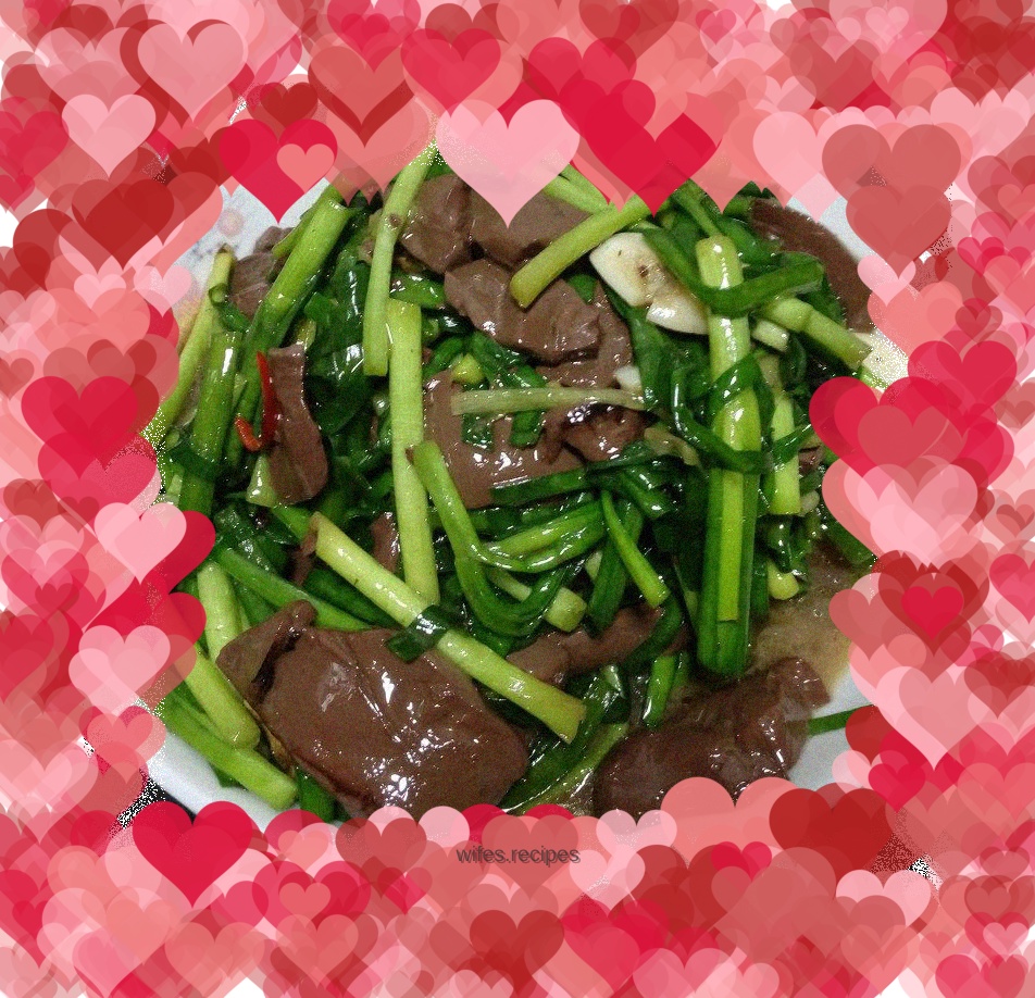 Fried pork blood with leeks