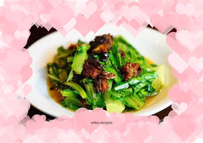 Dace with black bean sauce and lettuce