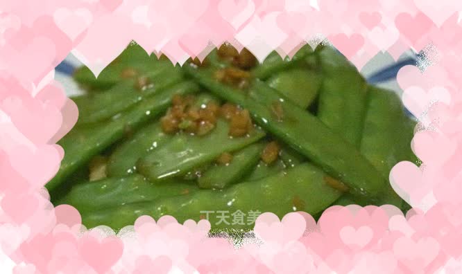 Stir-fried snow peas