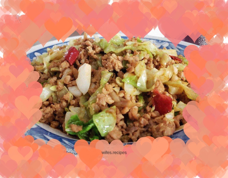 Stir-fried minced pork with shredded cabbage