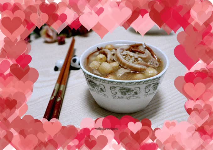 Stewed Pork Belly with Lotus Seeds and Coix Seeds