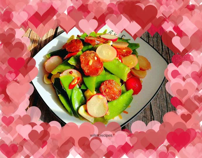 Stir-fried sausage with snow peas