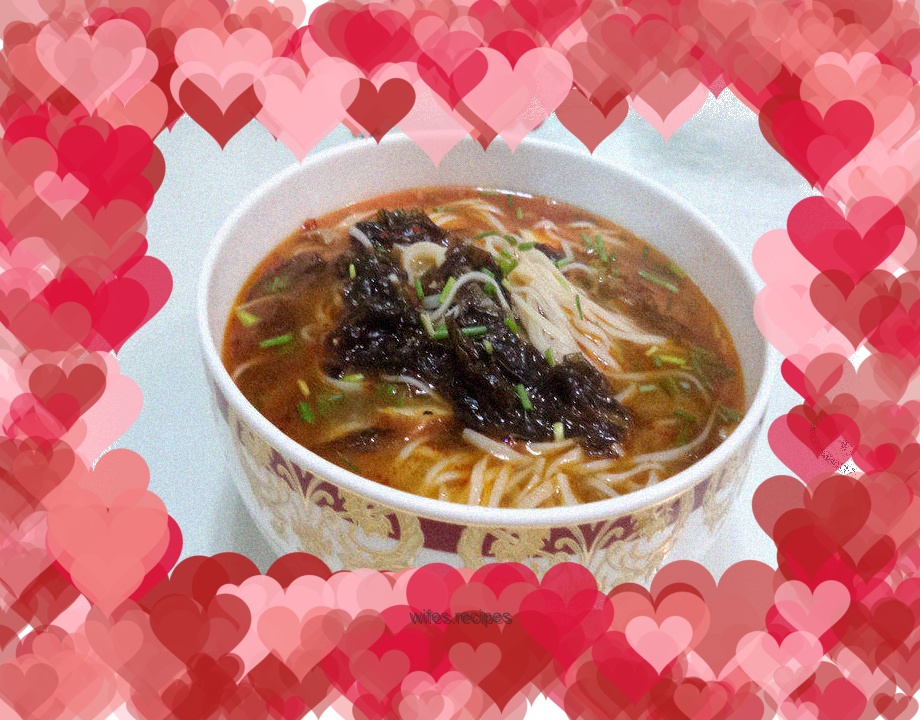Spicy Seaweed Noodles