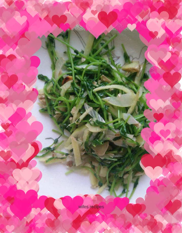 Stir-fried sesame and pea sprouts with shredded ginger