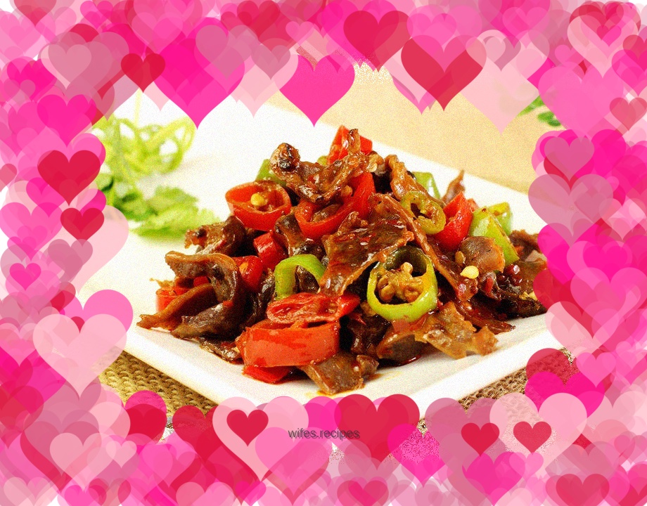 Spicy and delicious, everyone loves it--Three pepper fried chicken gizzards