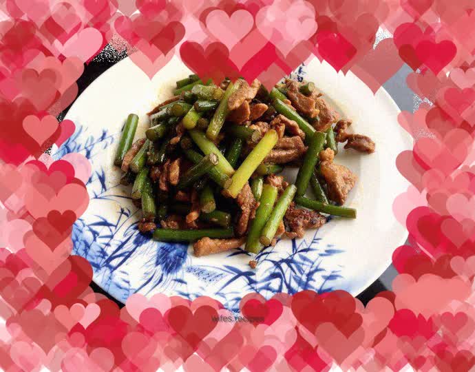 Stir-fried pork with garlic sprouts