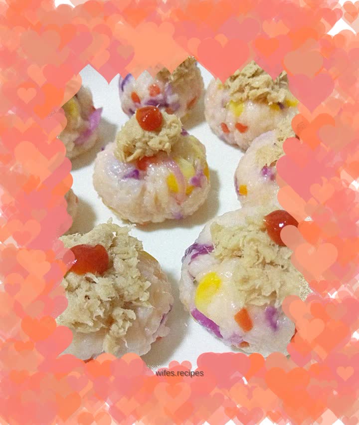 Colorful rice balls with tuna and shrimp
