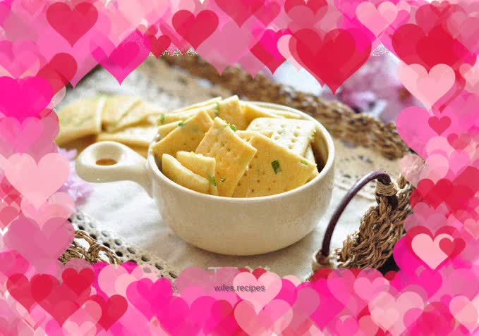 Chive soda crackers