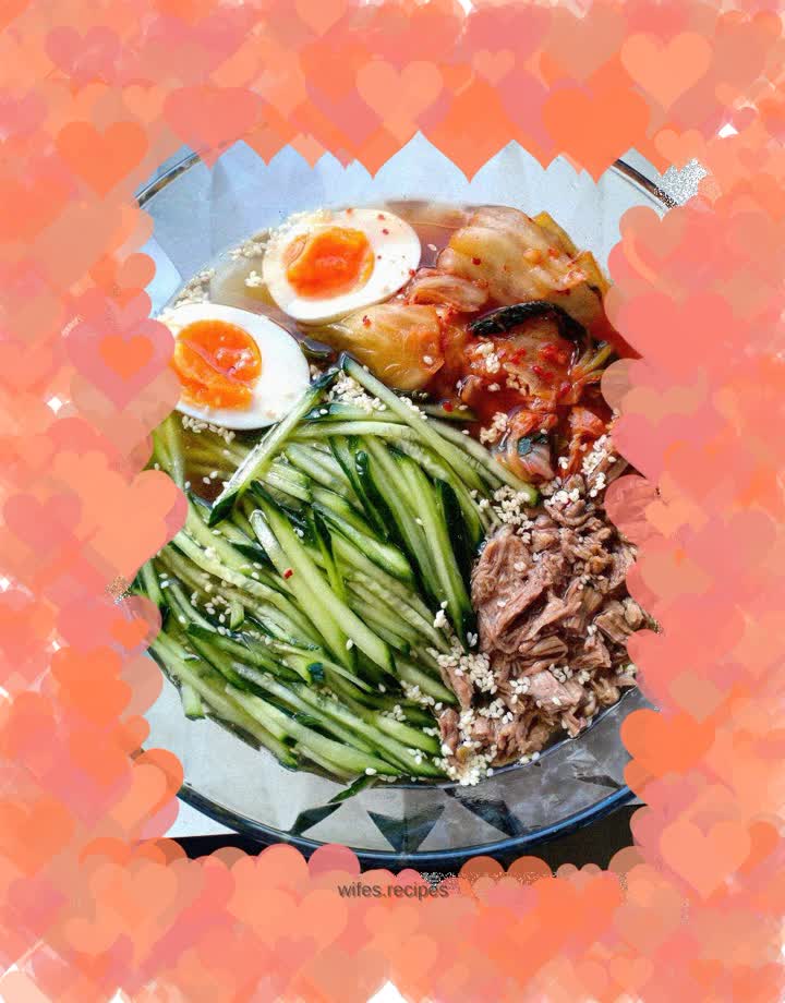 Authentic Korean buckwheat cold noodles