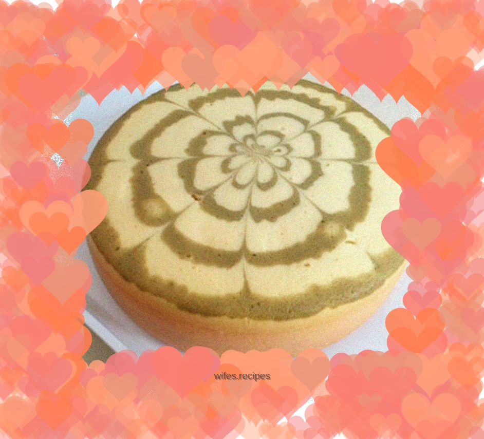 Rice Cooker Matcha Flower Cake