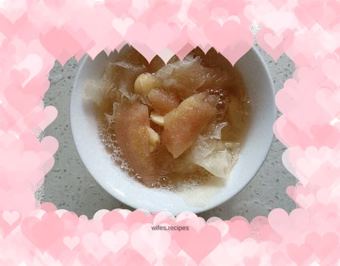 Tremella, Snow Pear and Lotus Seed Soup