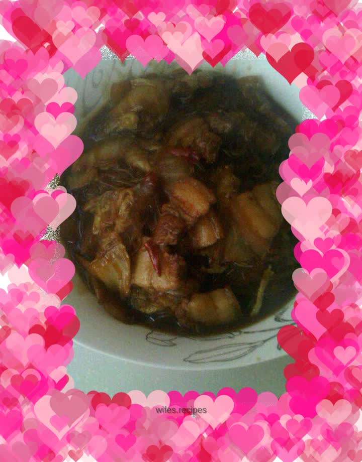 Braised pork vermicelli with Chinese cabbage