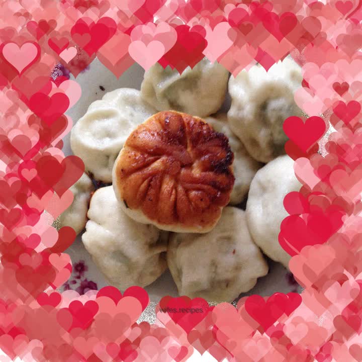 Pan-fried buns—shepherd’s purse filling (≧∇≦)