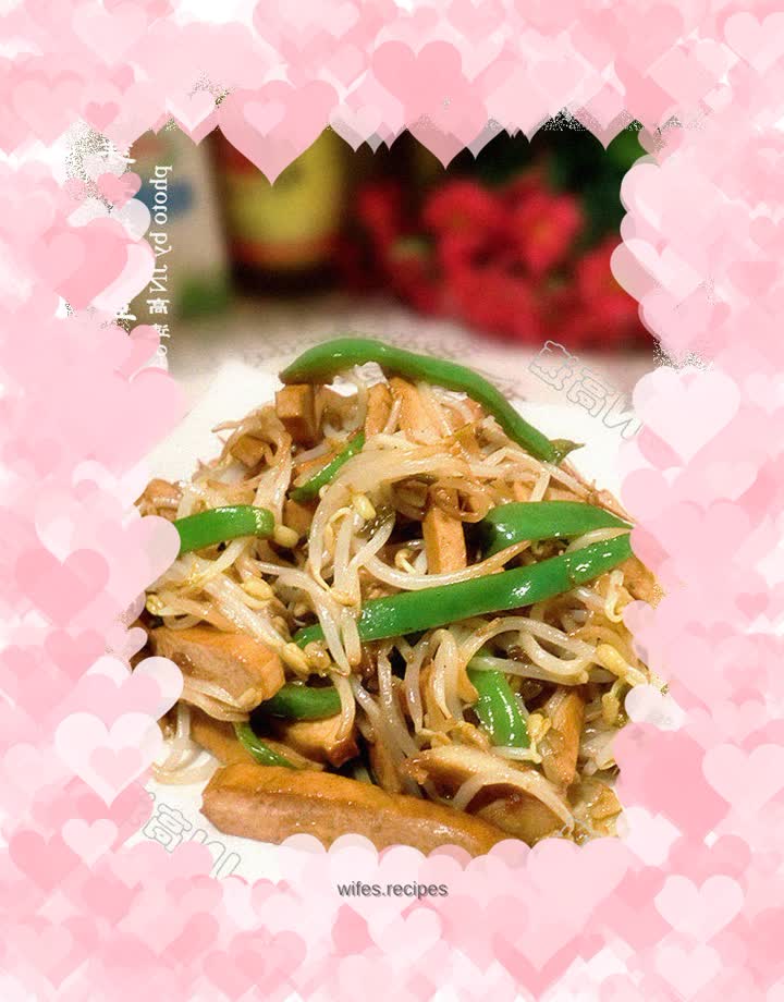 Stir-fried dried silver sprouts and green peppers