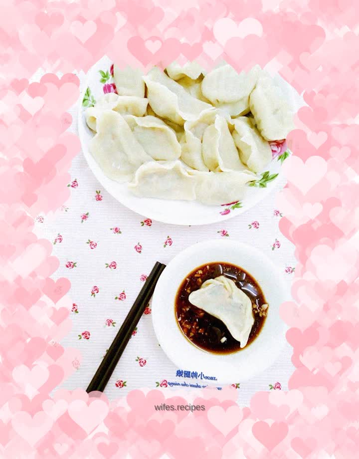 Fungus, carrot and beef dumplings