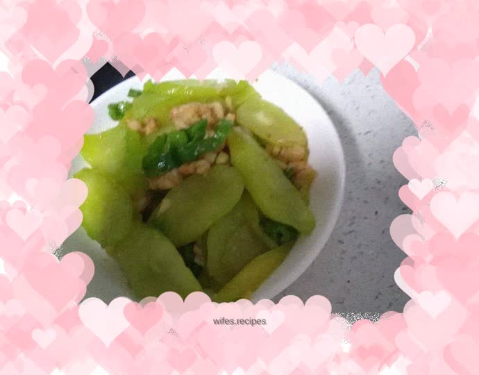 Fried lettuce with shrimps