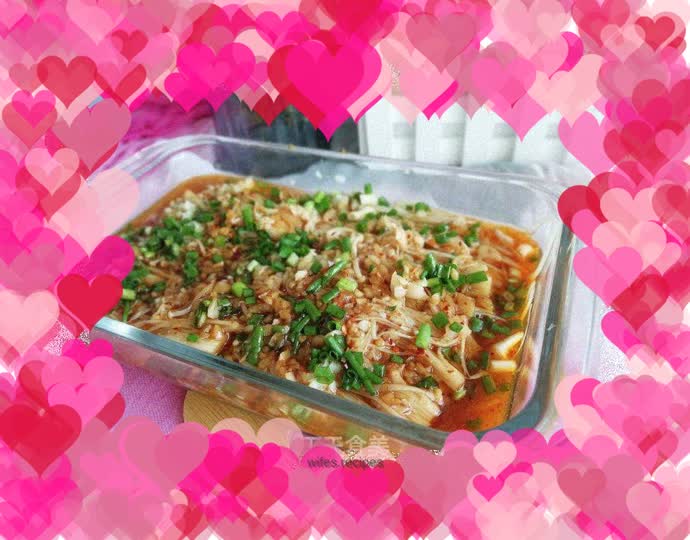 Steamed Enoki Mushrooms with Garlic