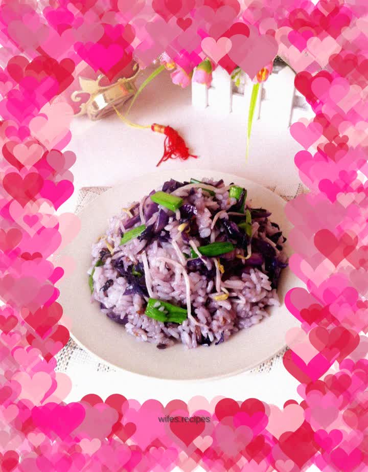 Fried rice with purple cabbage