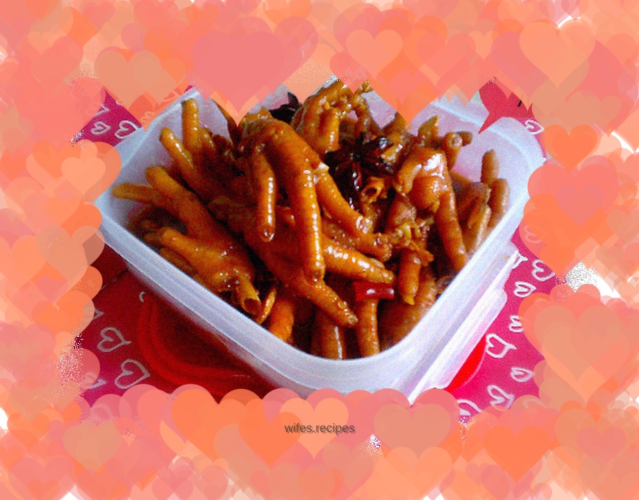 Braised chicken feet