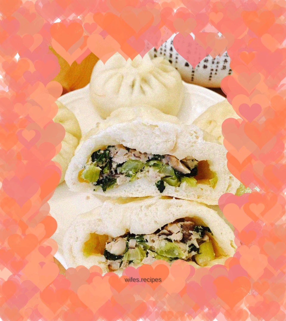 Mushroom and pork buns