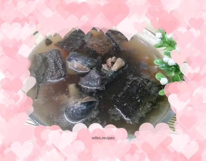 Eucommia Parasitic Chicken Soup