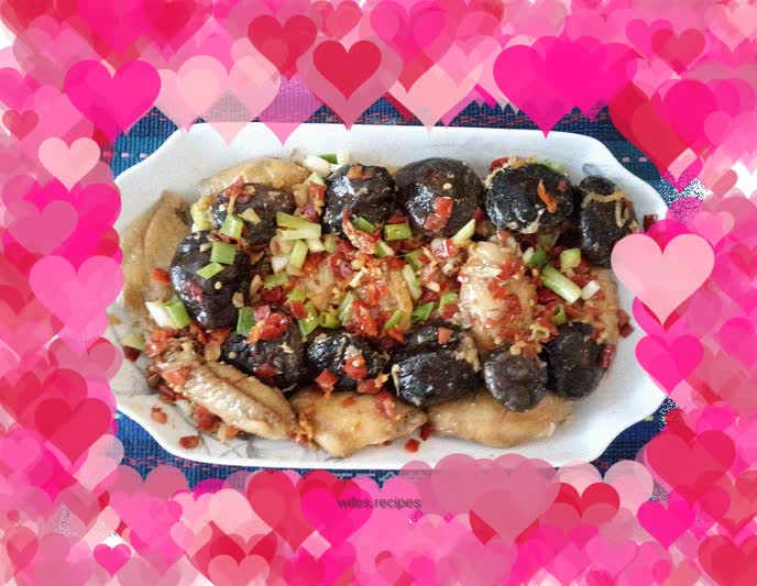 Rice cooker steamed chicken wings with chopped pepper