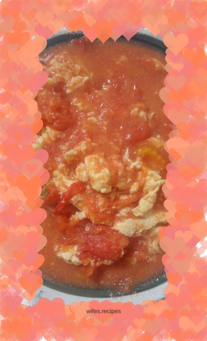 Scrambled eggs with tomatoes