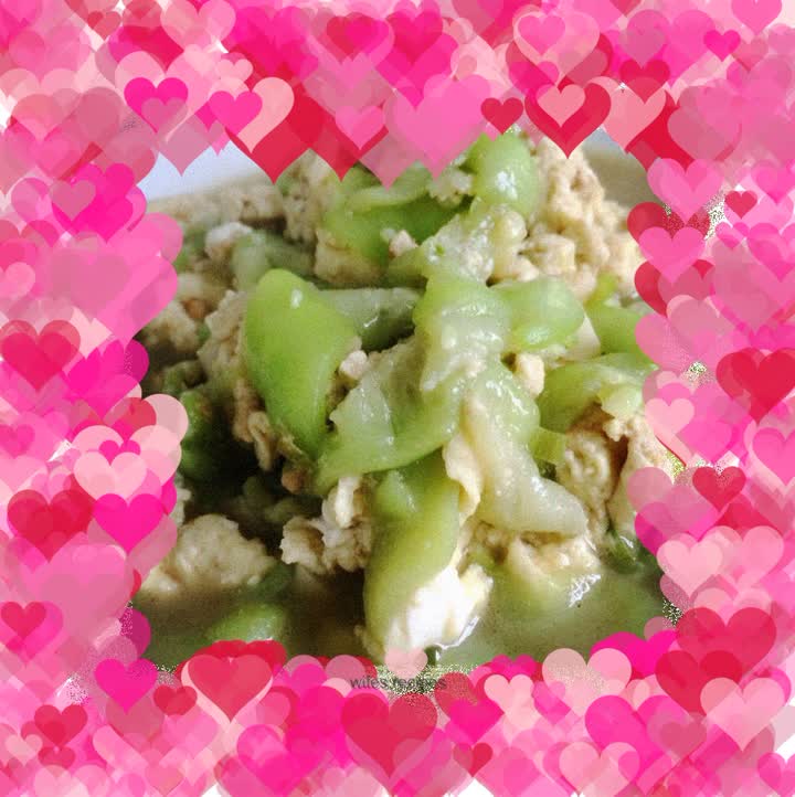 Scrambled eggs with loofah