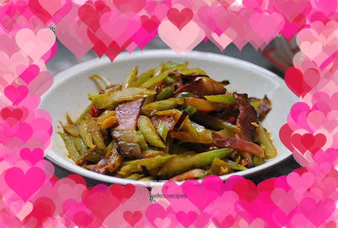Stir-fried bacon with celery