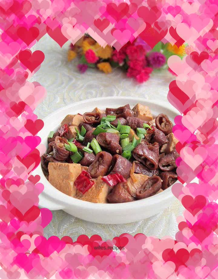 Fatty Sausage and Tofu Pot