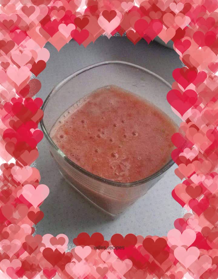 The drink of summer—ice-cold tomato juice