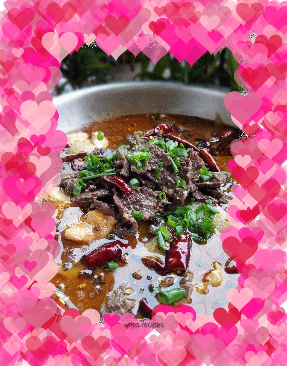 Spicy boiled pork slices