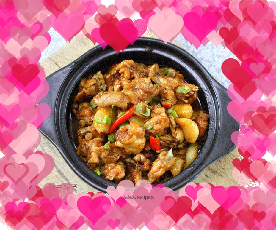 Bullfrog in stone pot