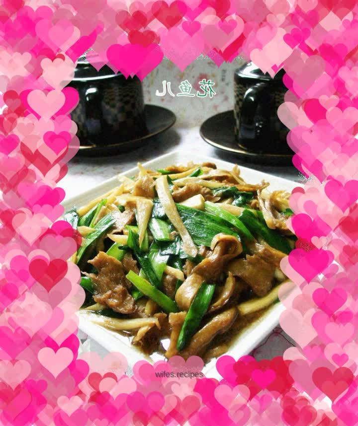 Stir-fried gluten with leeks and wild rice