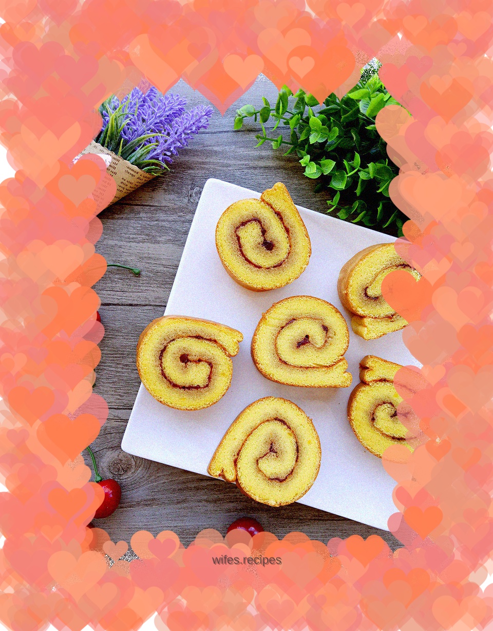 Strawberry jam cake roll