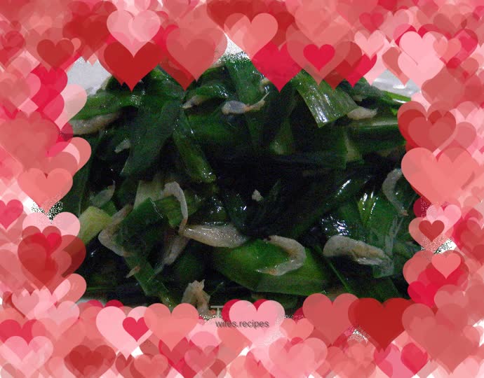 Fried shrimp with leeks