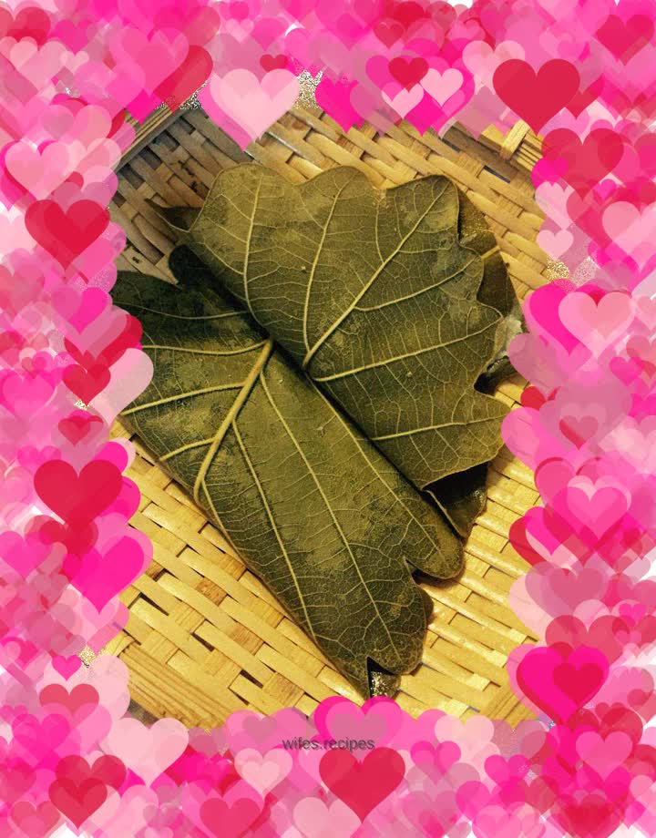 Authentic pineapple leaf cake (dialect transliteration)