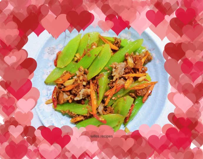 Stir-fried lettuce with lard residue