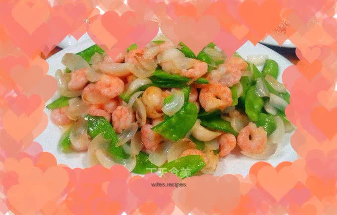 Snow peas, lilies and shrimps