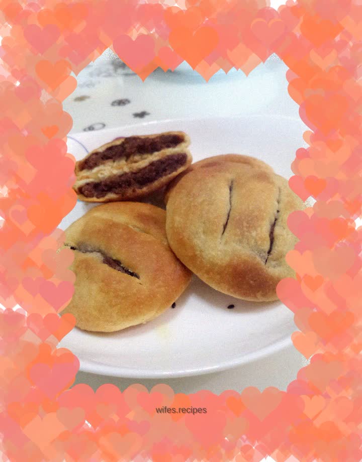 Milk-flavored bean paste cake