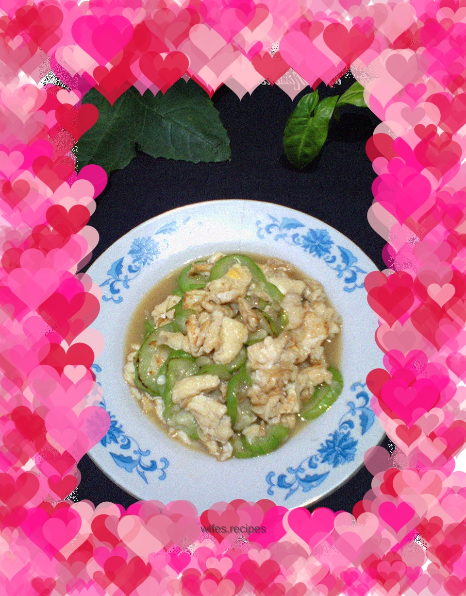 Scrambled eggs with loofah