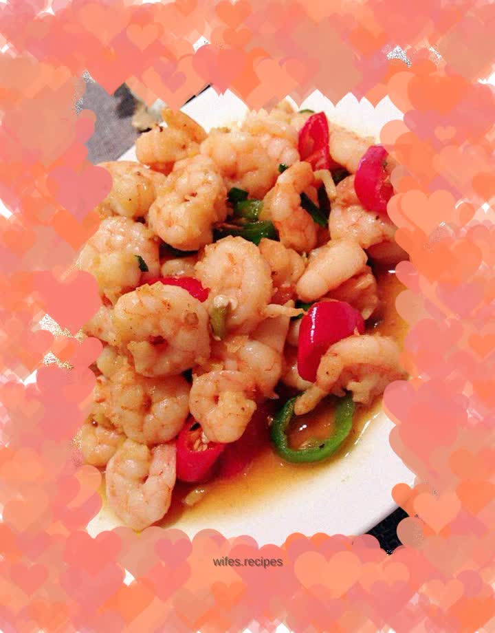 Stir-fried shrimps with two peppers