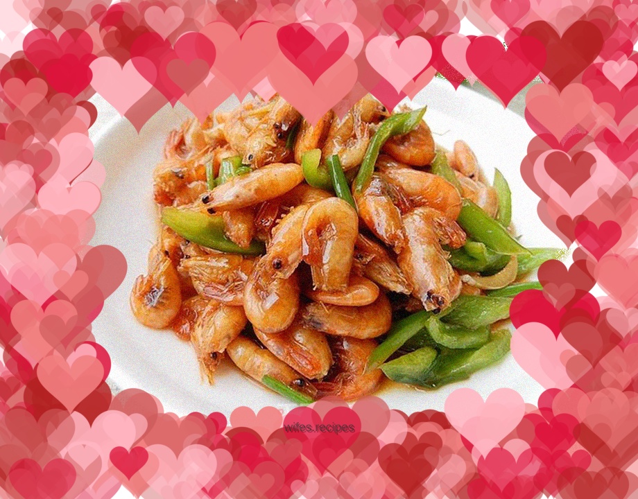 Fried river shrimp in oil