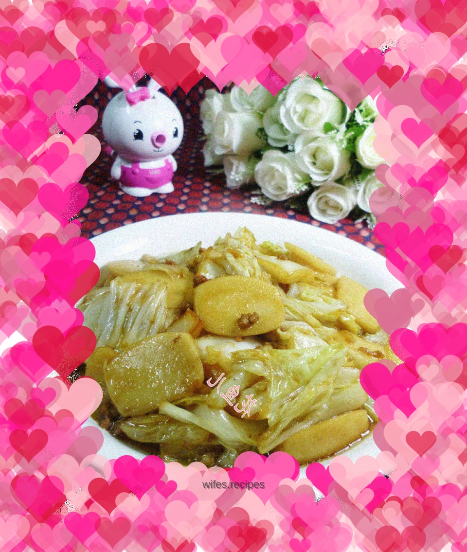 Fried rice cake with minced pork and Chinese cabbage