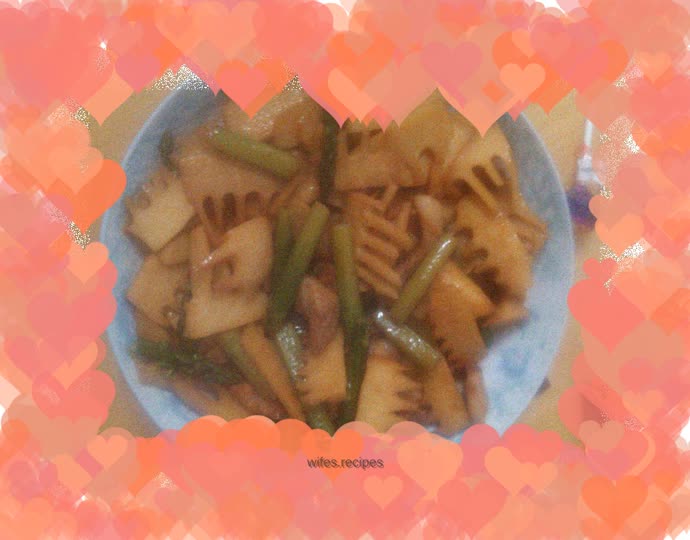 Fried two bamboo shoots