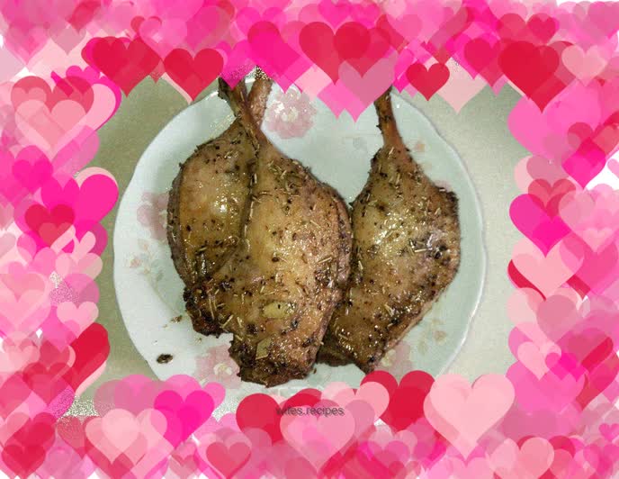 Low-temperature confit duck legs